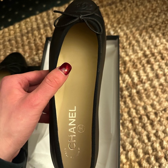 Beautiful black Chanel flats size 41 - Picture 6 of 9